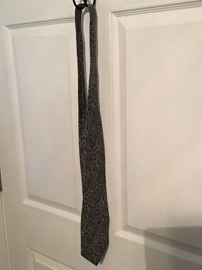 Fendi Black and Gray Swirl Pattern Silk Tie (B)